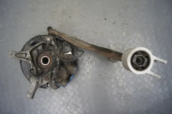 Pezzi di Sospensione Destro Opel Astra image 7