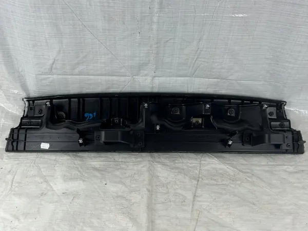 Porsche 991 bagageutrymmesfoder OEM 991555093 - Begagnad image 4