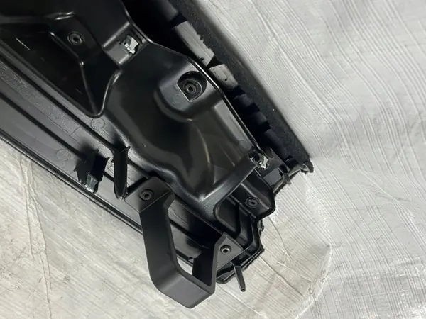 Porsche 991 bagageutrymmesfoder OEM 991555093 - Begagnad image 7
