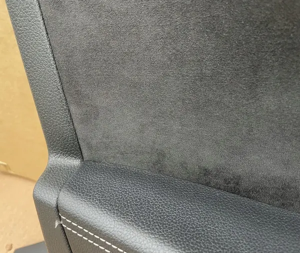 Skoda Superb III Sedan Alcantara Deurpaneel OEM image 7