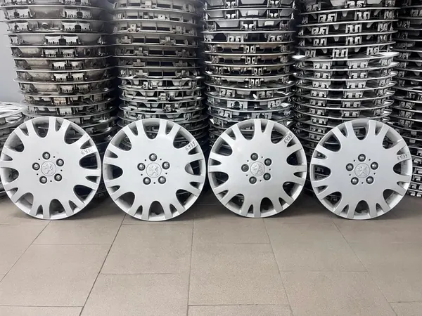 Peugeot Velgdeksels 16" Zilver OE image 2