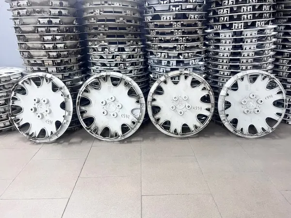 Peugeot Velgdeksels 16" Zilver OE image 6