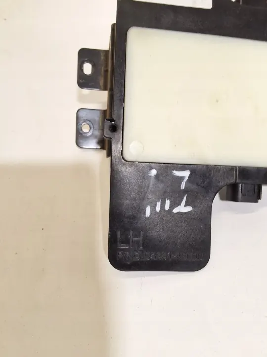 Capteur radar angle mort gauche OEM 95810-D7500 image 4
