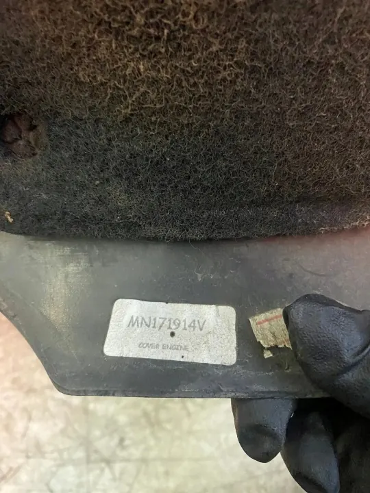 Motorafdekking Mitsubishi OEM MN171914V - Gebruikt image 3