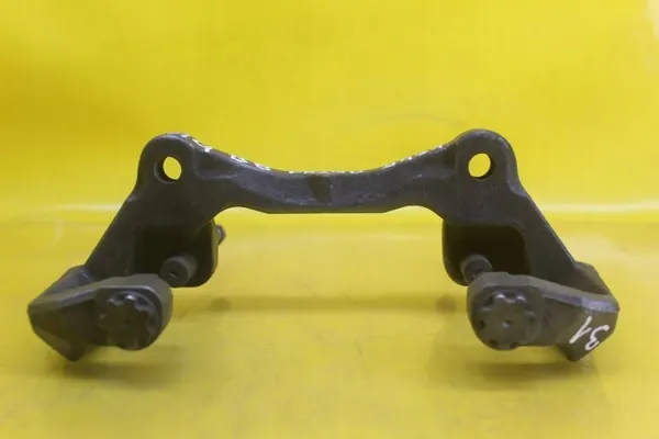 Conjunto de braçadeira dianteira OEM 4527A Audi A4 B8 image 4