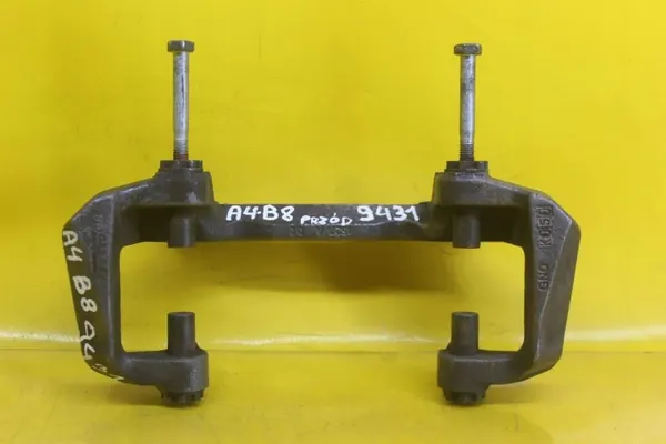 Conjunto de braçadeira dianteira OEM 4527A Audi A4 B8 image 9
