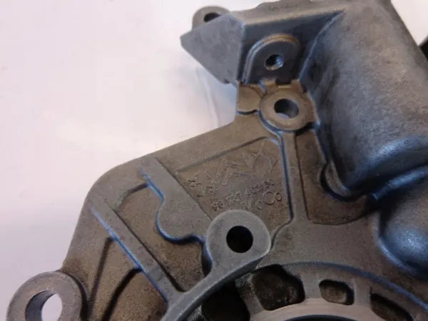 Pompe à huile OEM 9823740280 + soupape pour Citroen C3 III image 3