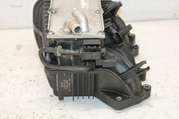 Collecteur d'admission OEM 03F129711H pour SEAT Ibiza IV image 3