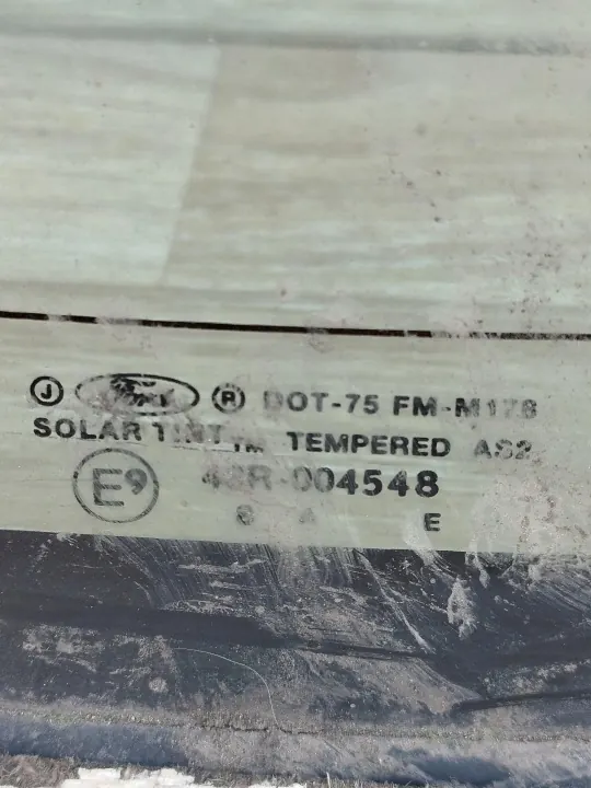 Vidro de porta-malas Ford Cougar OEM 85236945 image 3