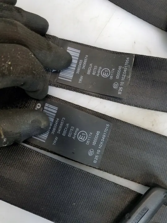 Takaistuinkivennäin OEM NAPINACZ PAS VOLVO S60 II image 3