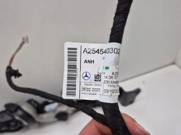 Gancho de Remolque Mercedes GLC OEM A2543102000 - Usado image 9