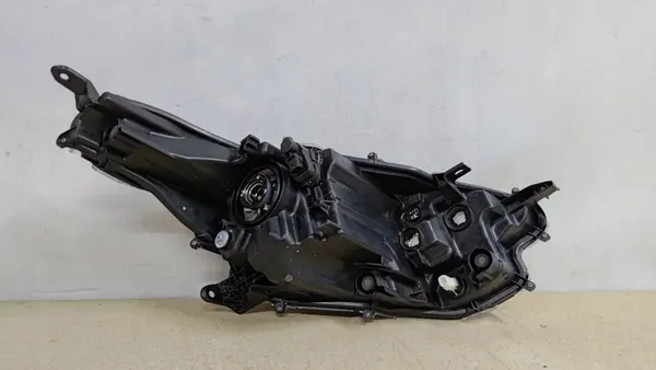 FARO IZQUIERDO TOYOTA YARIS IV P21 81170-K0060 OEM image 5