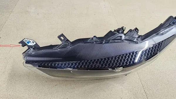 FARO IZQUIERDO TOYOTA YARIS IV P21 81170-K0060 OEM image 6