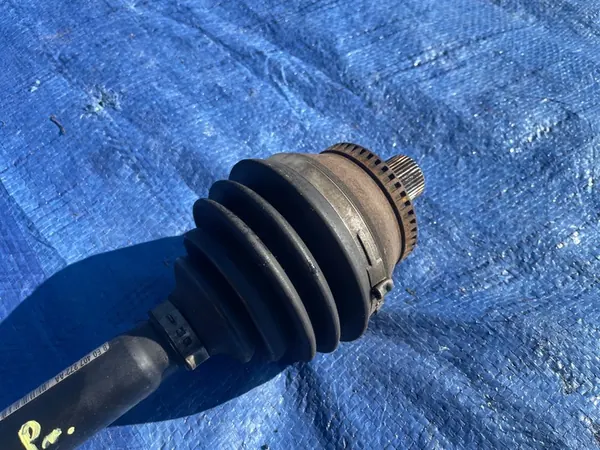 Höger framaxel Audi A4 B6 2.5 TDI Quattro image 3