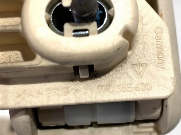 Takhållare OEM 970555608 för Porsche Panamera image 5