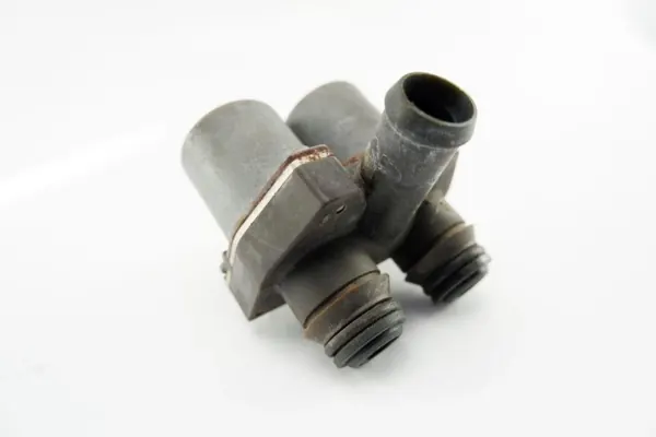 Électrovanne d'eau OEM 0018307784 Chrysler Crossfire image 3