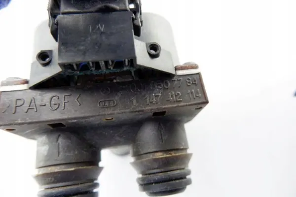 Électrovanne d'eau OEM 0018307784 Chrysler Crossfire image 6