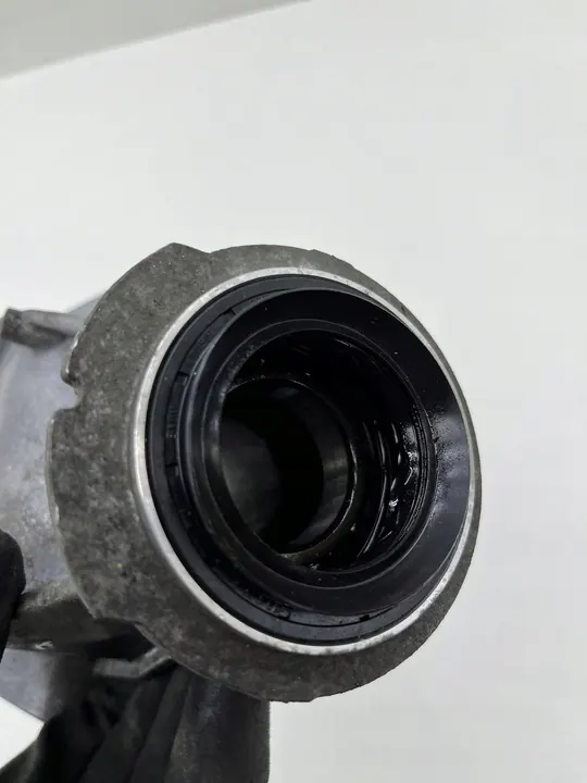 Support de demi-arbre BMW 5 G30 G31 8639383 image 3