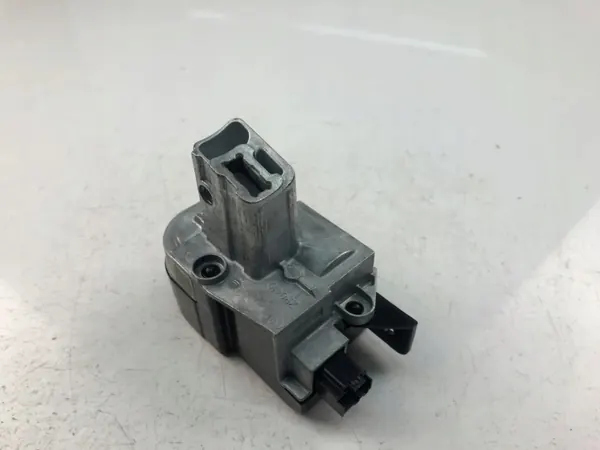 Module de Verrouillage Central Ford H1BC3F880CE Fiesta VII image 4
