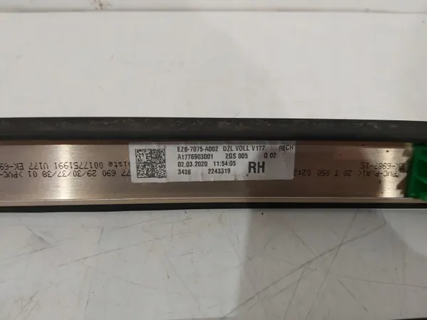 OEM A1776902901 Daklijst Links/Rechts W177 Sedan image 5