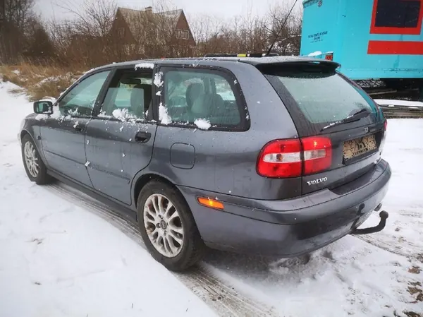 Volvo V40 Generaattori 2004 1.8L 8676498 image 10