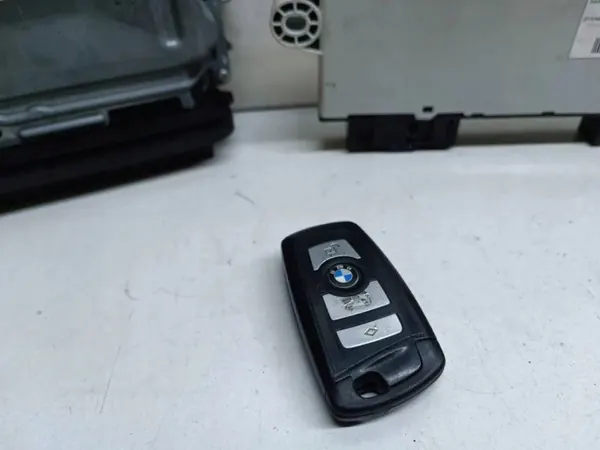 Sytytysjoukko OEM 8511385 BMW 5 F10 2.99L Dieselille image 6