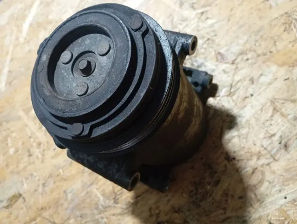 Compressore aria condizionata Chevrolet OE 95967303 image 4