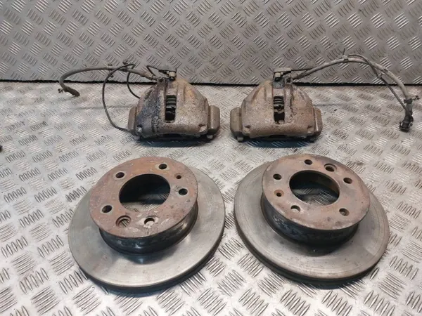 Gebrauchte Bremscheiben + Beläge + Bremssättel VW LT 35 image 2