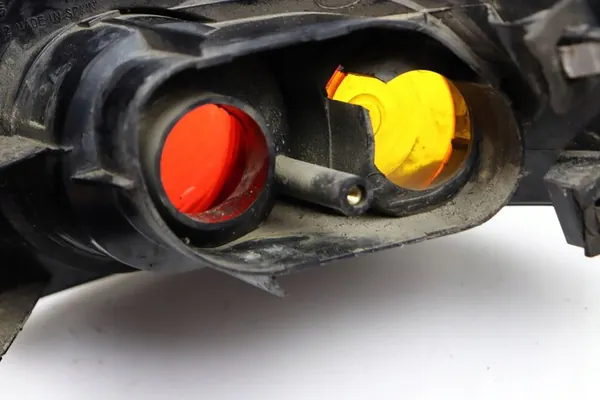 Luz trasera izquierda SEAT IBIZA III 6L6945095E image 6