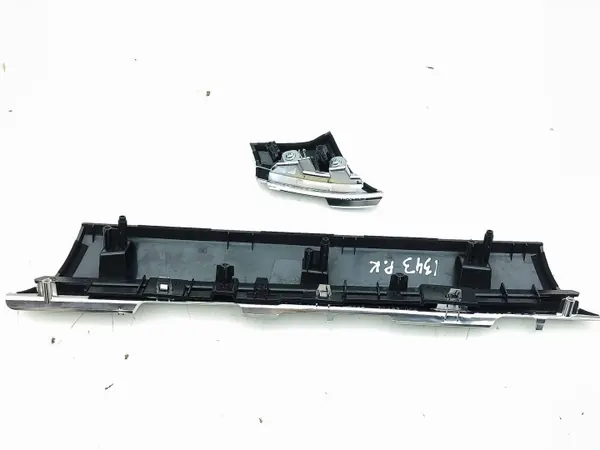 Handschuhfachrahmen Mazda CX-5 II 2018 OEM K12855256 image 10