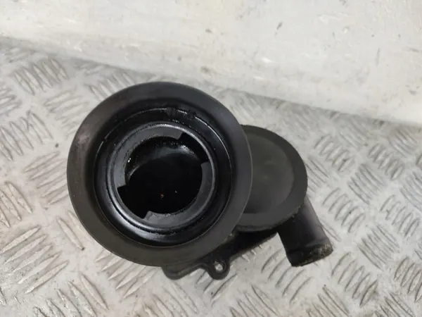 Bouchon de remplissage huile OEM 074115308C VW LT 2.5 TDI SDI image 3
