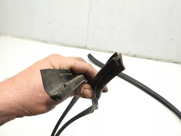 Junta de techo izquierda Mercedes W220 - Pieza OE usada image 3