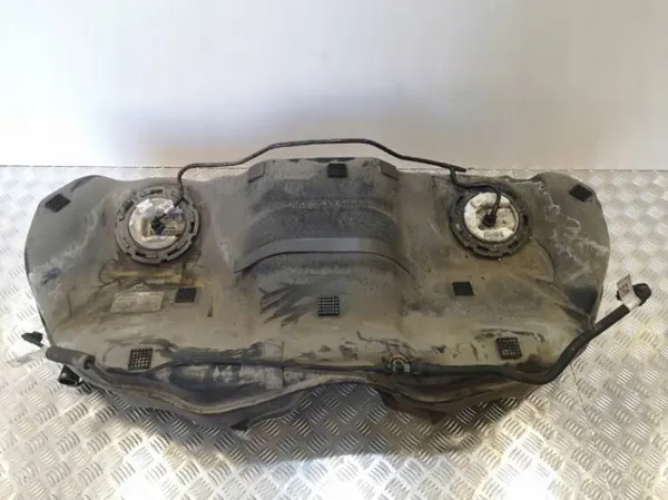 Polttoainesäiliö OEM 670002213 Maserati Quattroporte VI image 2