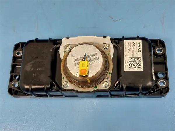 Consola Salpicadero OEM 565880204D Skoda Kodiaq image 3