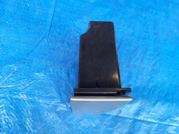 Cendrier Console Stockage Opel OE OEM 13130884 image 4