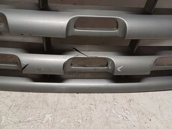 RENAULT MASTER 3 III Grill 623100256R image 5