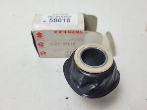 SUZUKI INTRUDER VS 1400 Kaasarin Kalvo OEM 13500-38A10 image 2