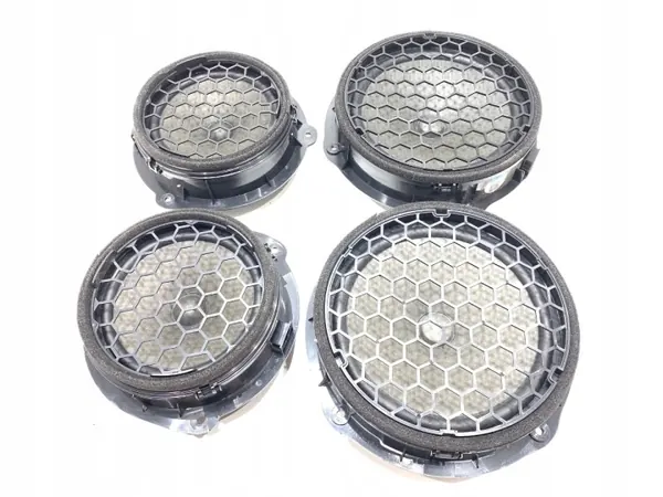 Altavoces OEM 8V4035411 para Audi A3 8V Sedán image 2