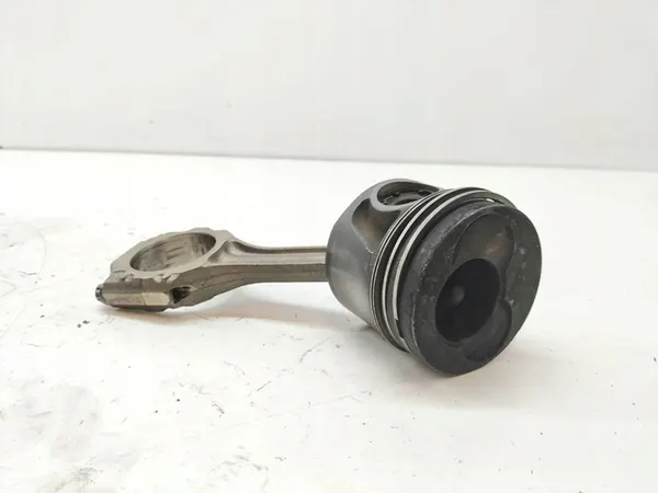 Pistão 81L33 2.5 TDI Volvo V70 II (1999-2007) image 2