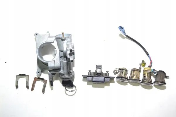 Jeu inserts serrures portes x2 OEM MB286733 MB286734 image 4