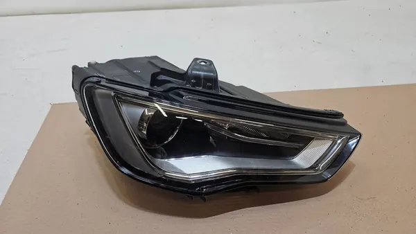 FARO DELANTERO DERECHO AUDI A3 XENON LED 8V0941044M image 5