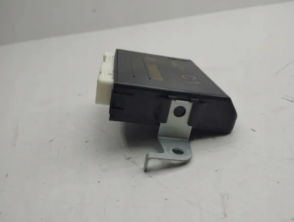 OEM 8922212010 Central Locking Module for Toyota Corolla image 5