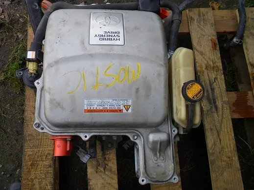 Inversor Toyota Prius OEM 123145850193 - Usado image 2