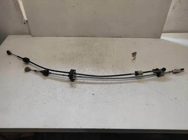 OPEL ASTRA H 04- 1.9CDTI Gear Shift Cables 55350266 image 2