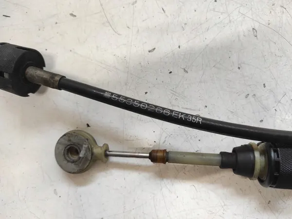 OPEL ASTRA H 04- 1.9CDTI Gear Shift Cables 55350266 image 4
