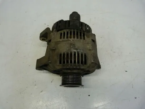 ALTERNATOR RENAULT LAGUNA I VOLVO V40 1.9 TD OEM image 2