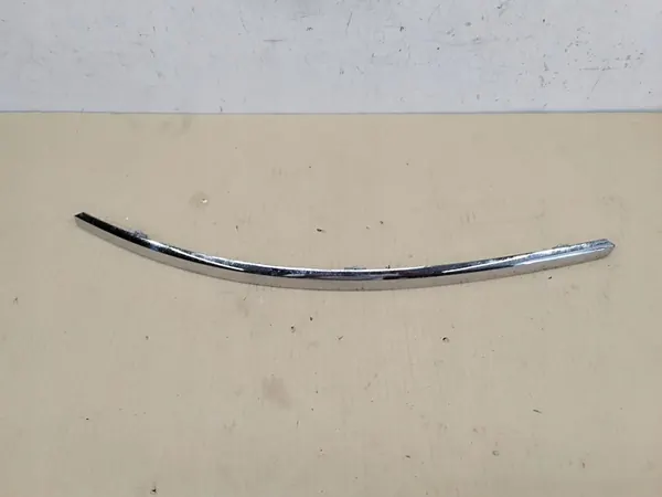 Audi A6 C6 Puskuri Kromilista Vasemmalle + Oikealle 2005-2008 OEM image 2