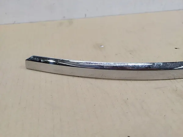 Audi A6 C6 Puskuri Kromilista Vasemmalle + Oikealle 2005-2008 OEM image 3