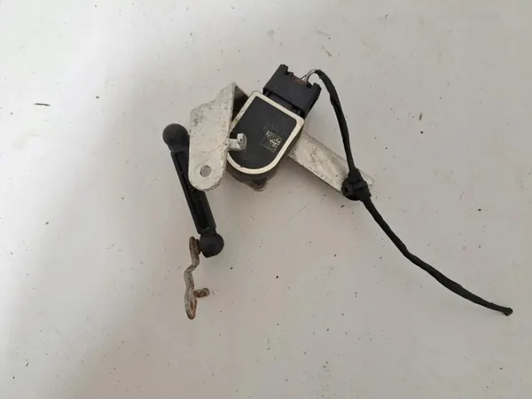 Linker hinterer Niveausensor OEM 6869137 BMW 5 G30 image 2