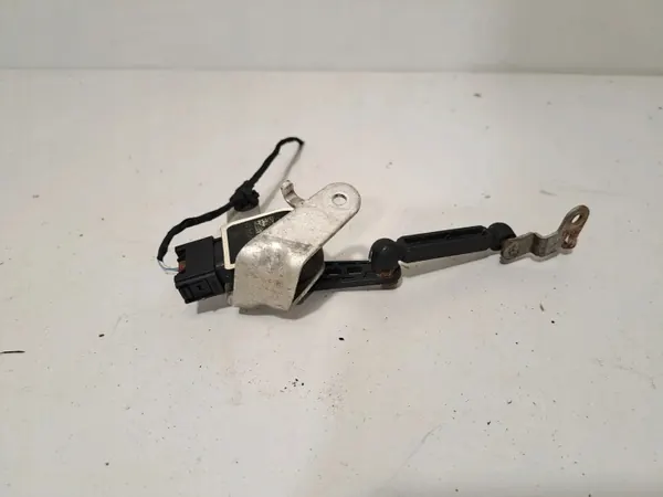 Linker hinterer Niveausensor OEM 6869137 BMW 5 G30 image 3